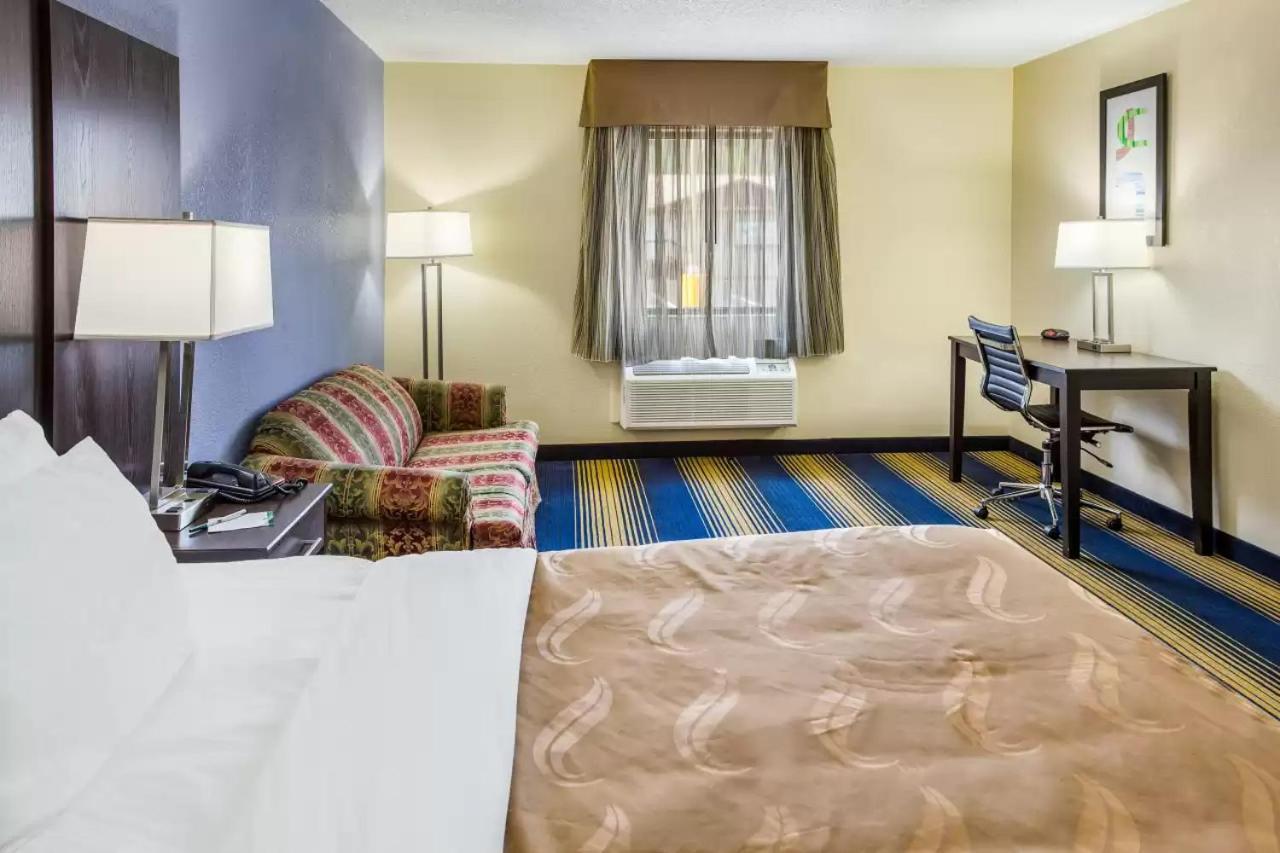 Quality Inn Charleston Eksteriør billede